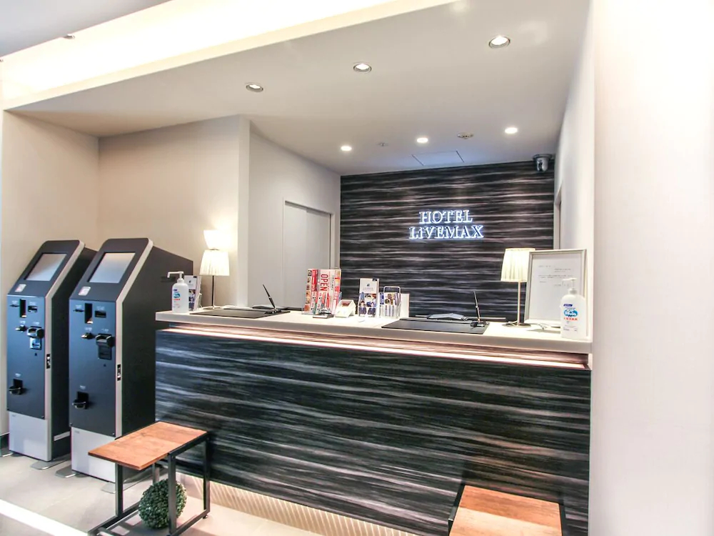 Hotel Livemax Osaka Kadoma