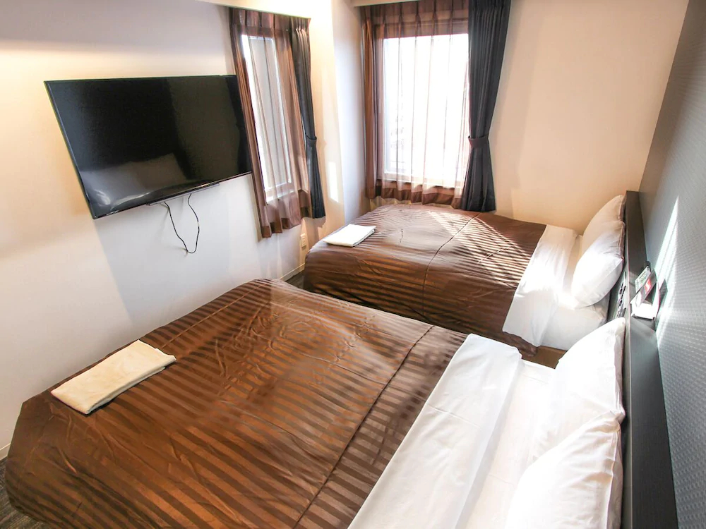 Hotel Livemax Osaka Kadoma