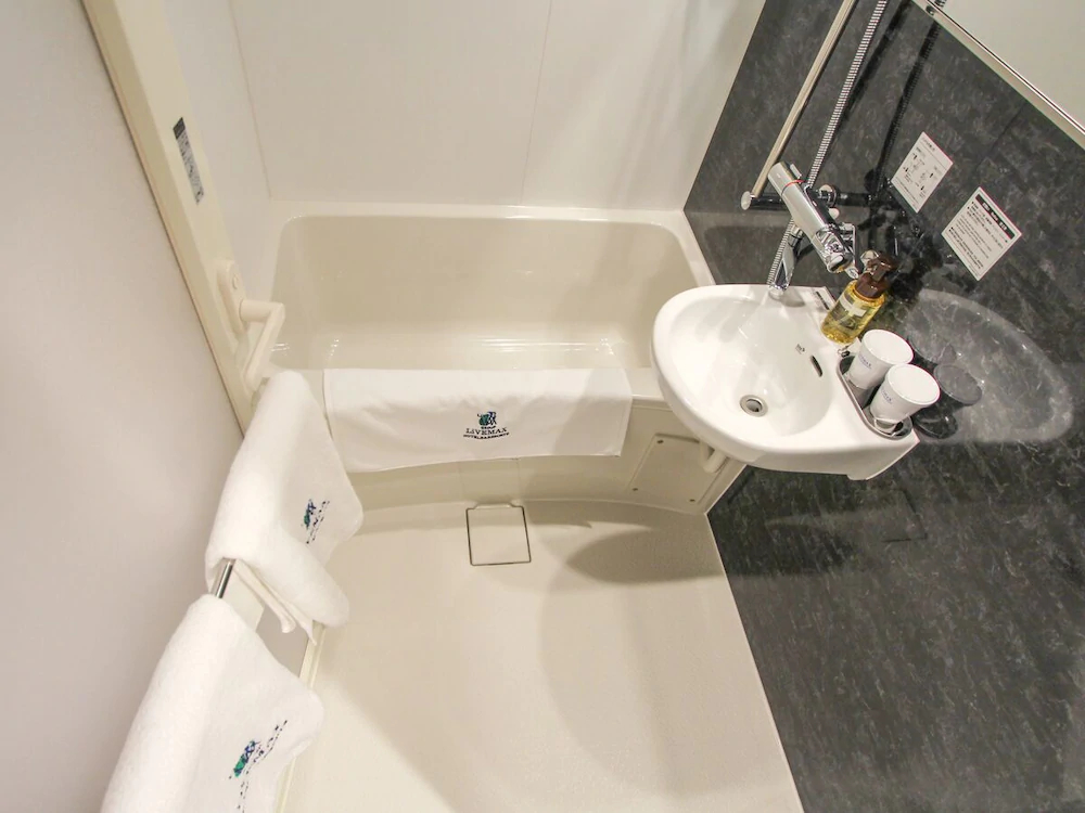 Hotel Livemax Osaka Kadoma