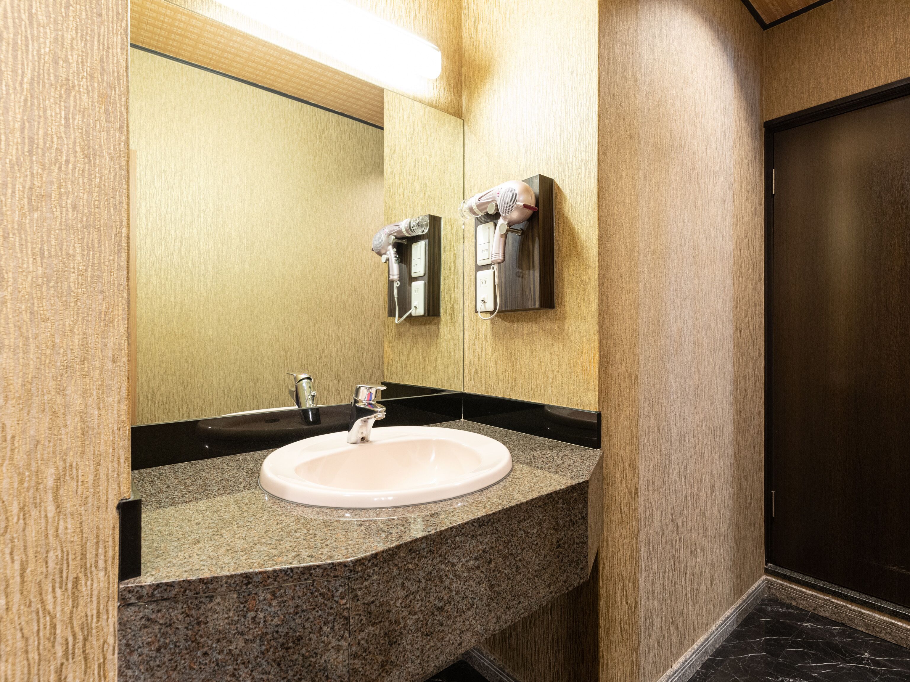 Hotel Toyo Kobe by OYO Rooms