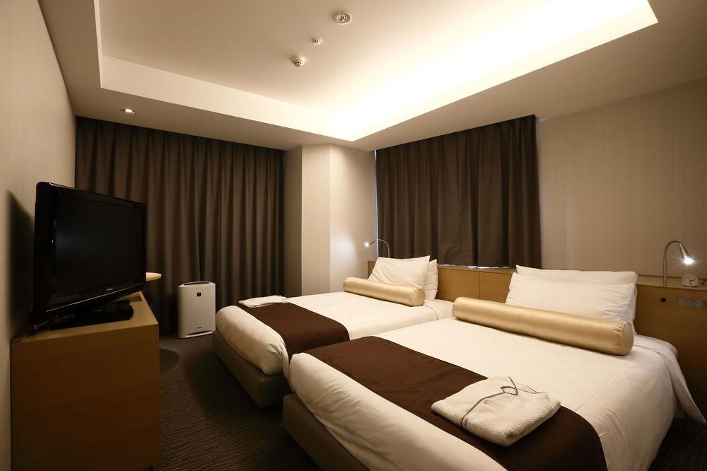 Kobe Motomachi Tokyu REI Hotel