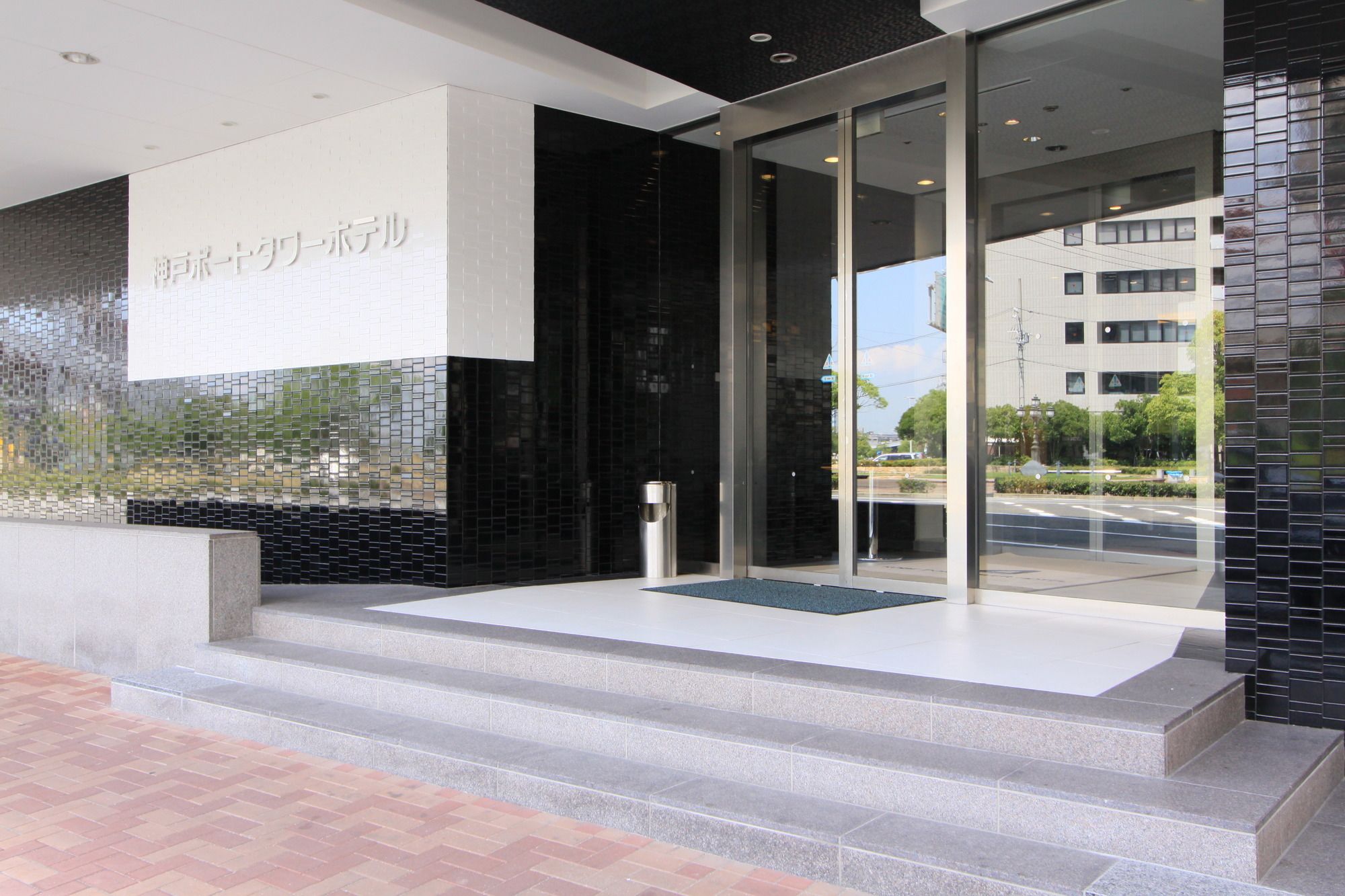 Kobe Port Tower Hotel