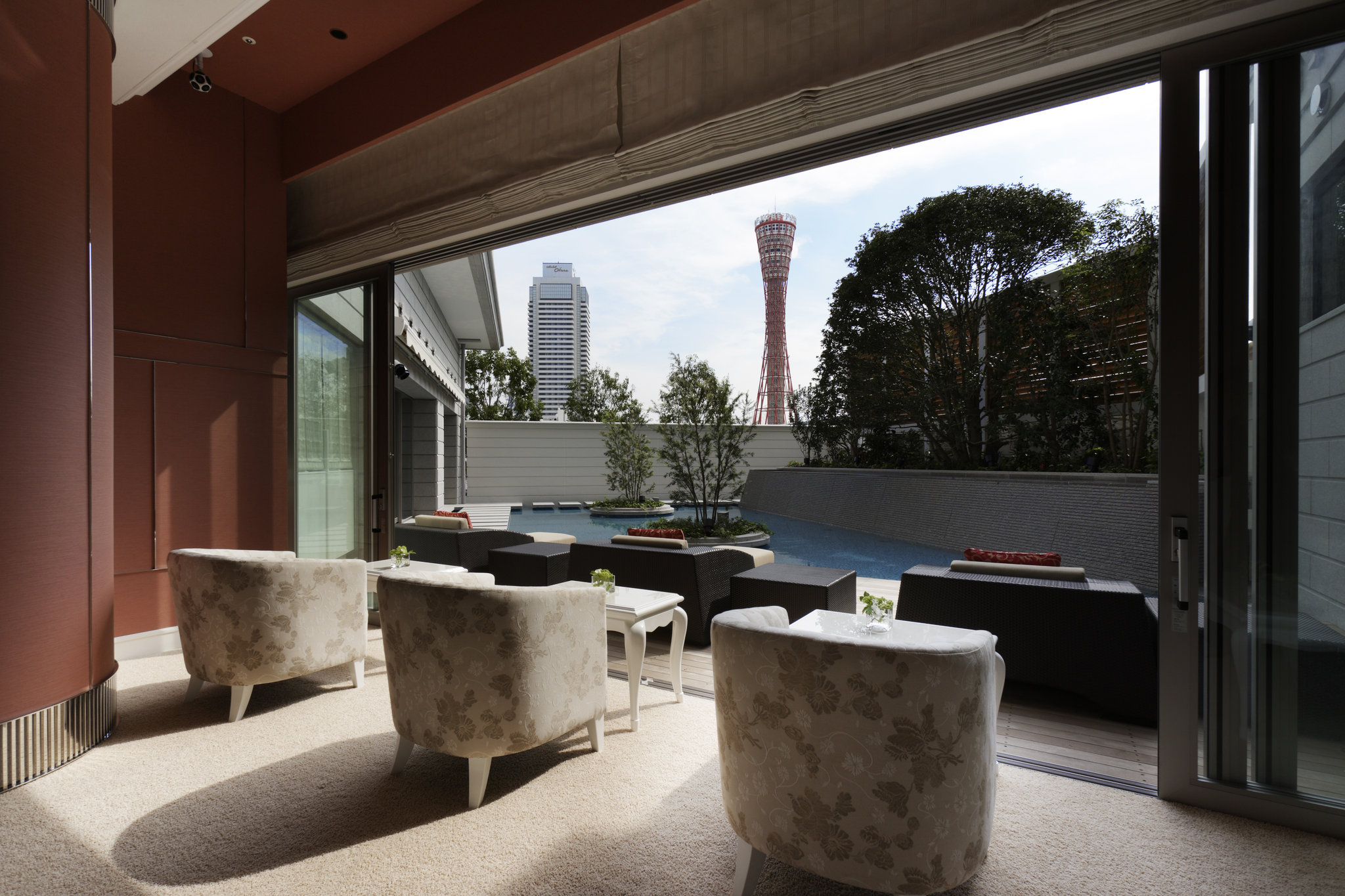 La Suite Kobe Harborland