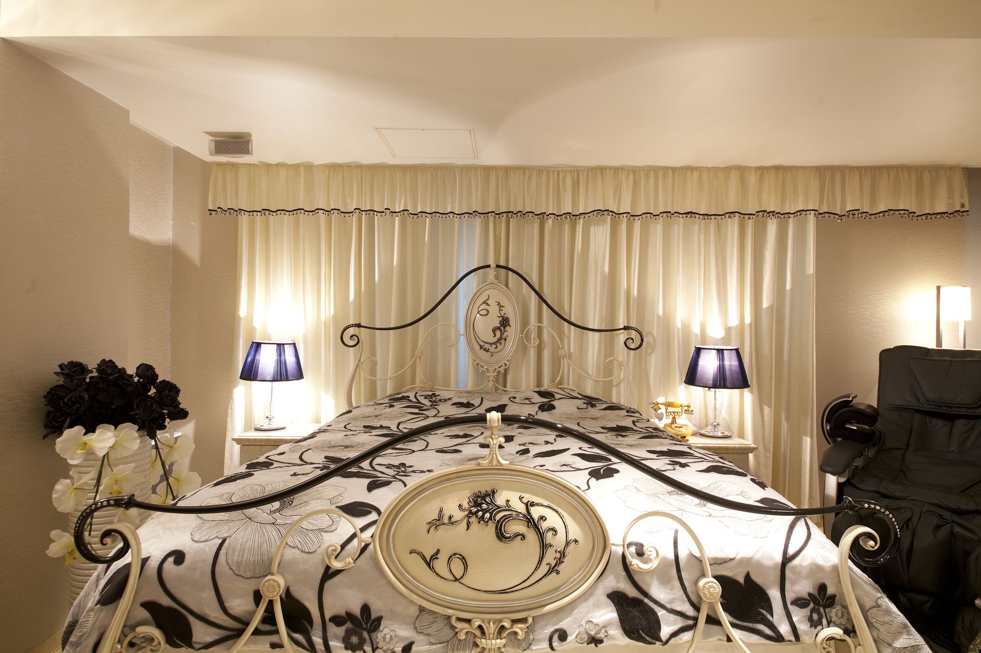 V Hotel