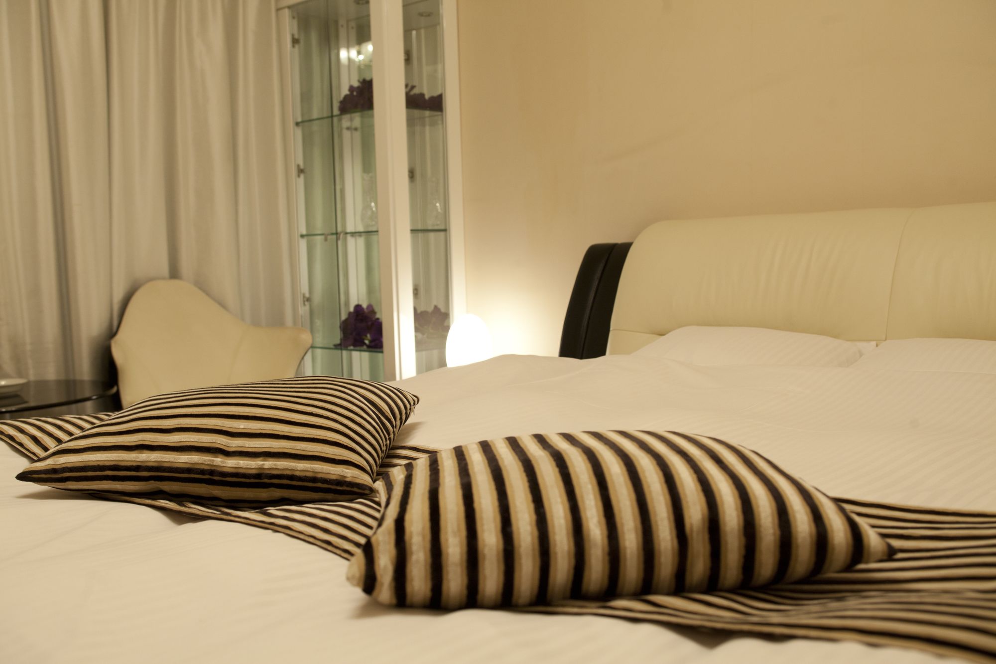 V Hotel