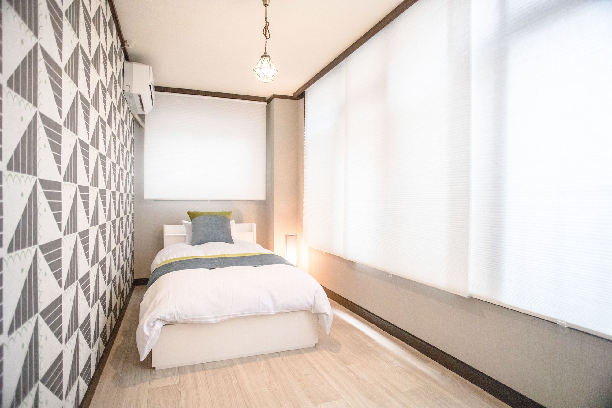 8INN Gojo Omiya
