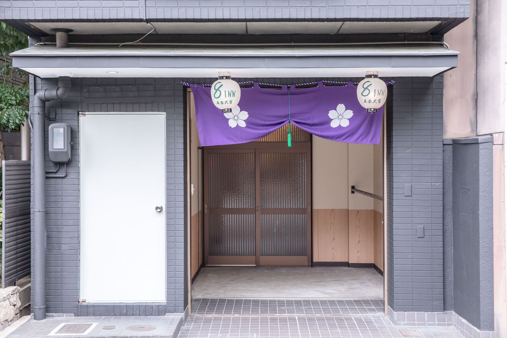 8INN Gojo Omiya