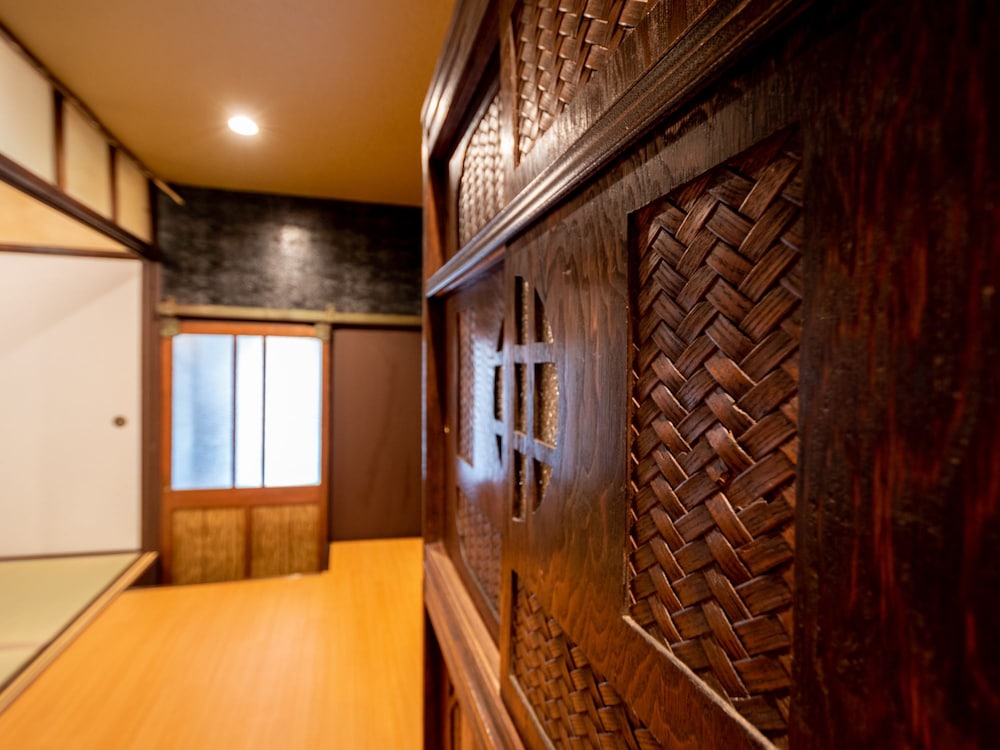 8INN Karasuma Kyo-Machiya