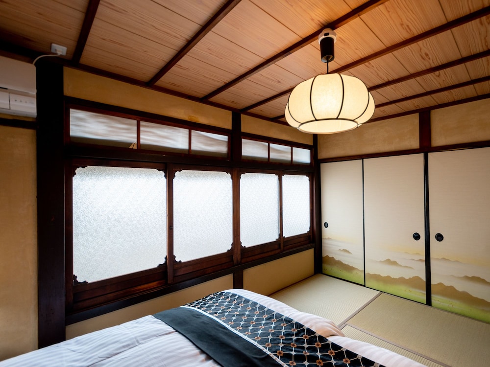 8INN Karasuma Kyo-Machiya