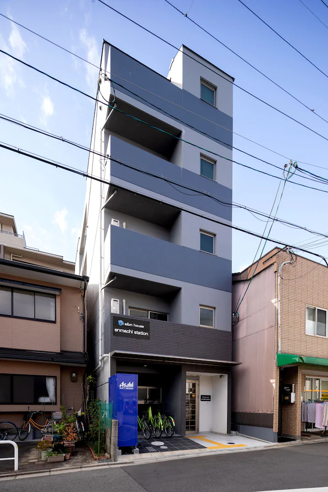 A&m House Enmachi Station
