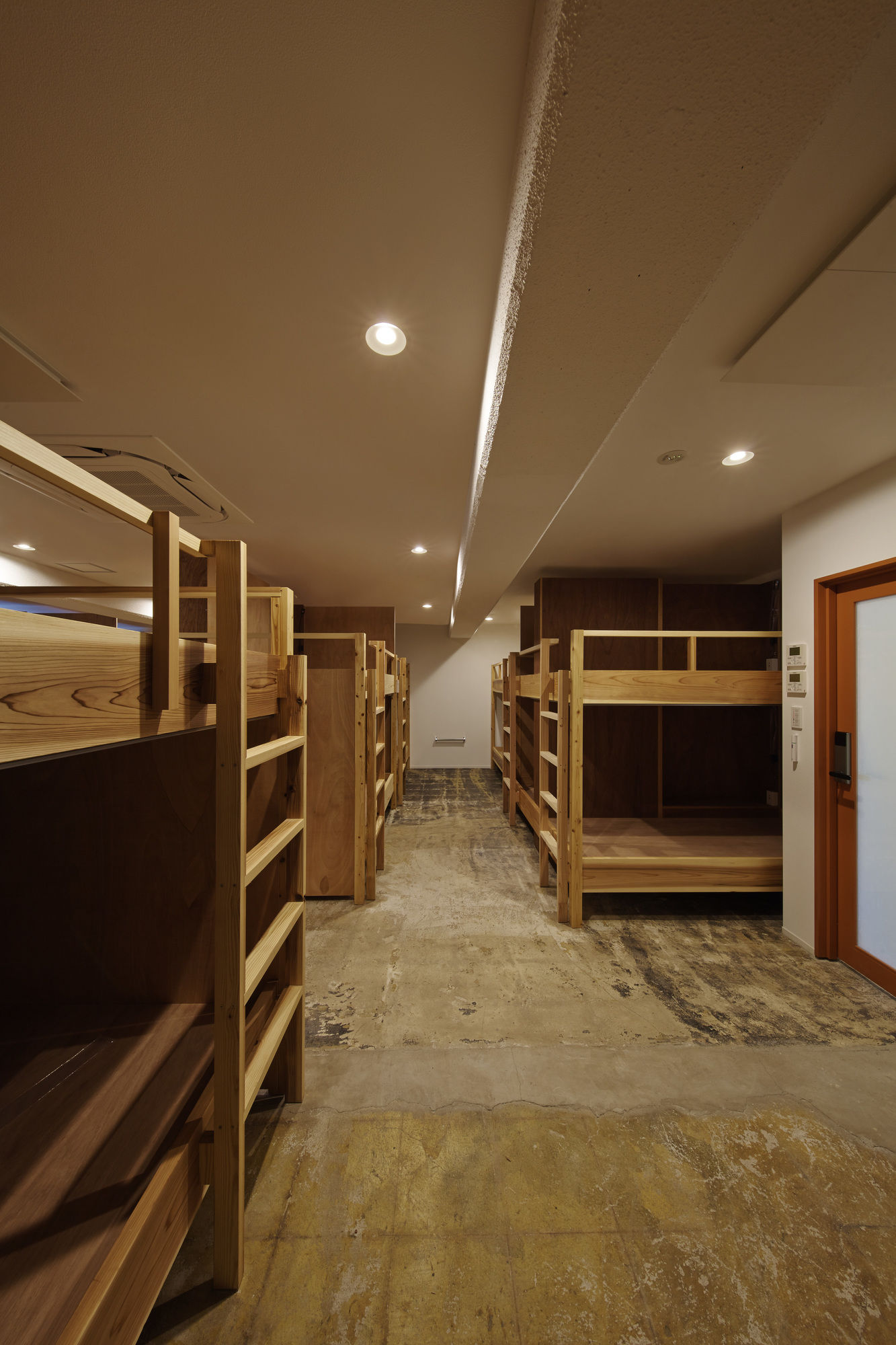 Bird Hostel