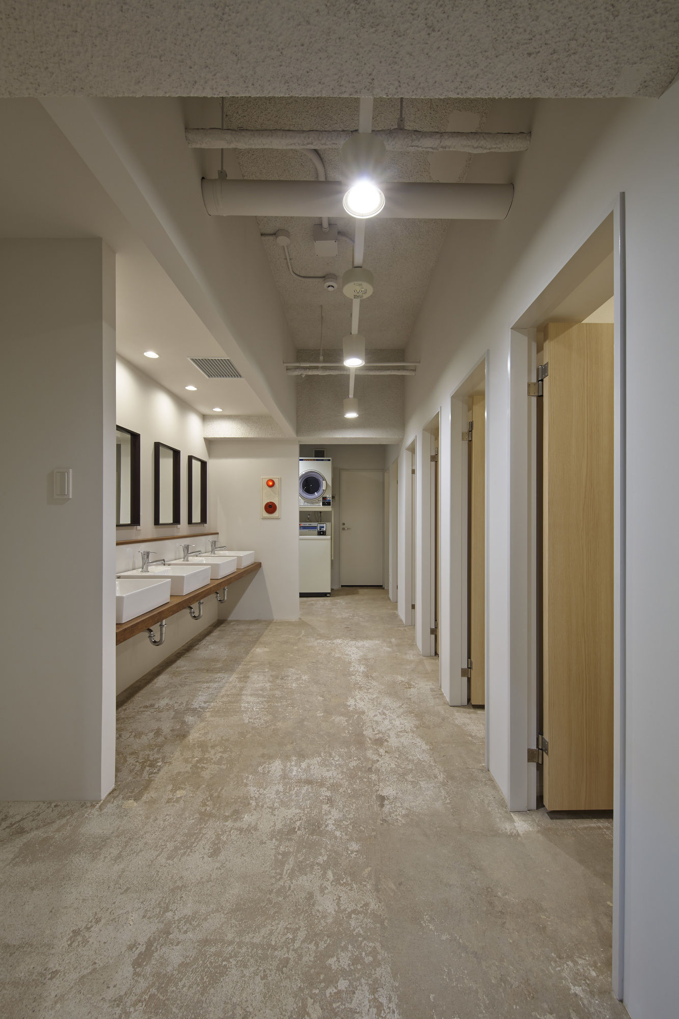 Bird Hostel