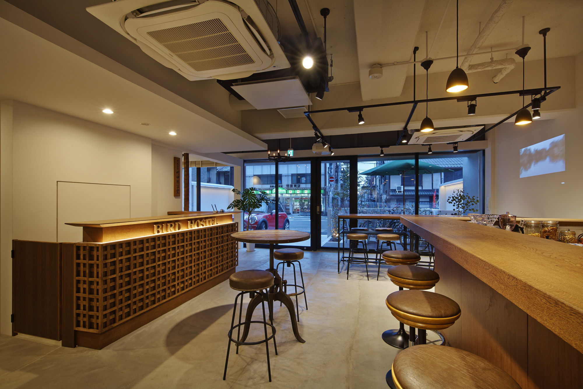 Bird Hostel