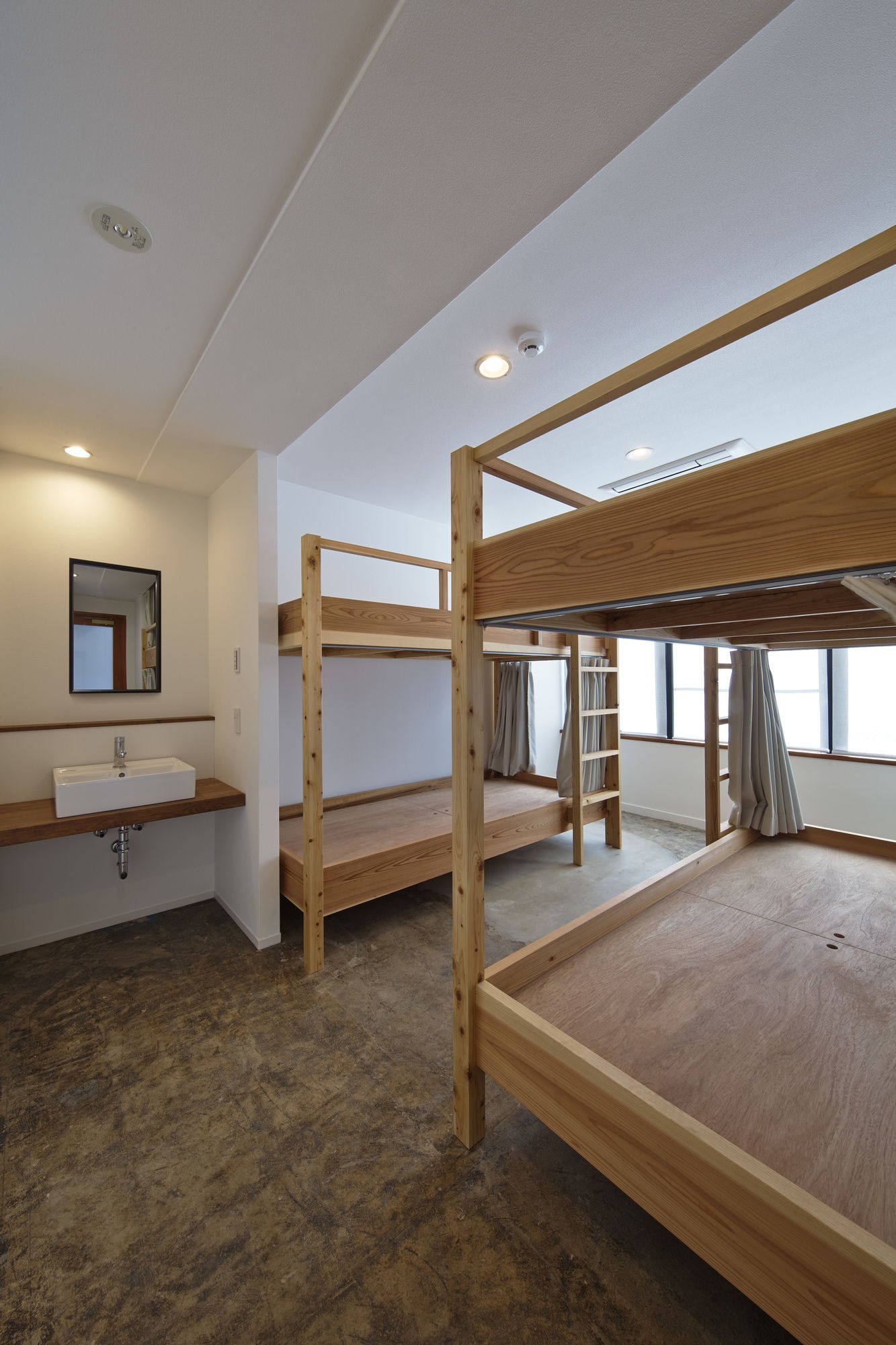 Bird Hostel