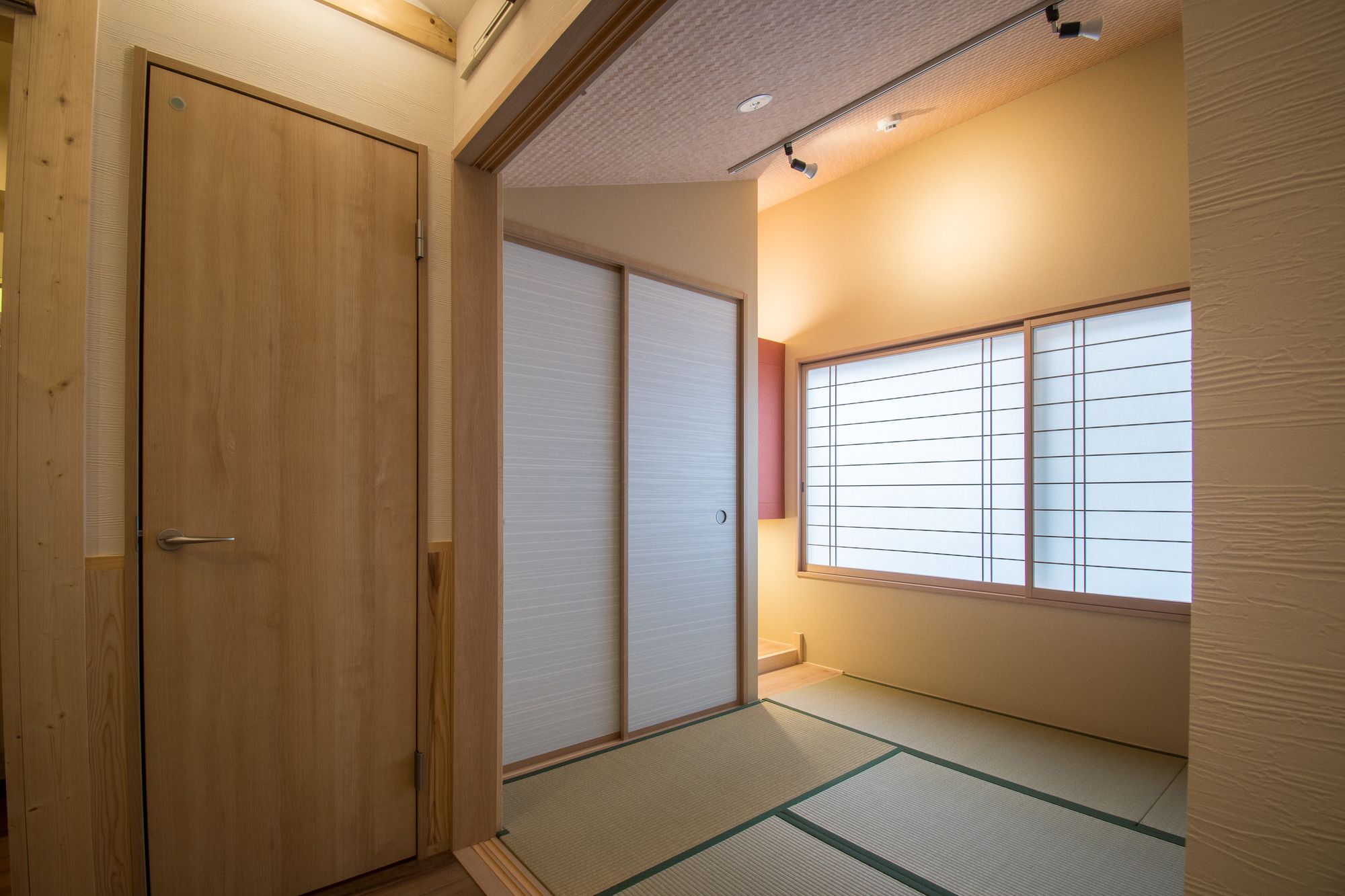 Blue Tengu Kujo Boutique Townhouse