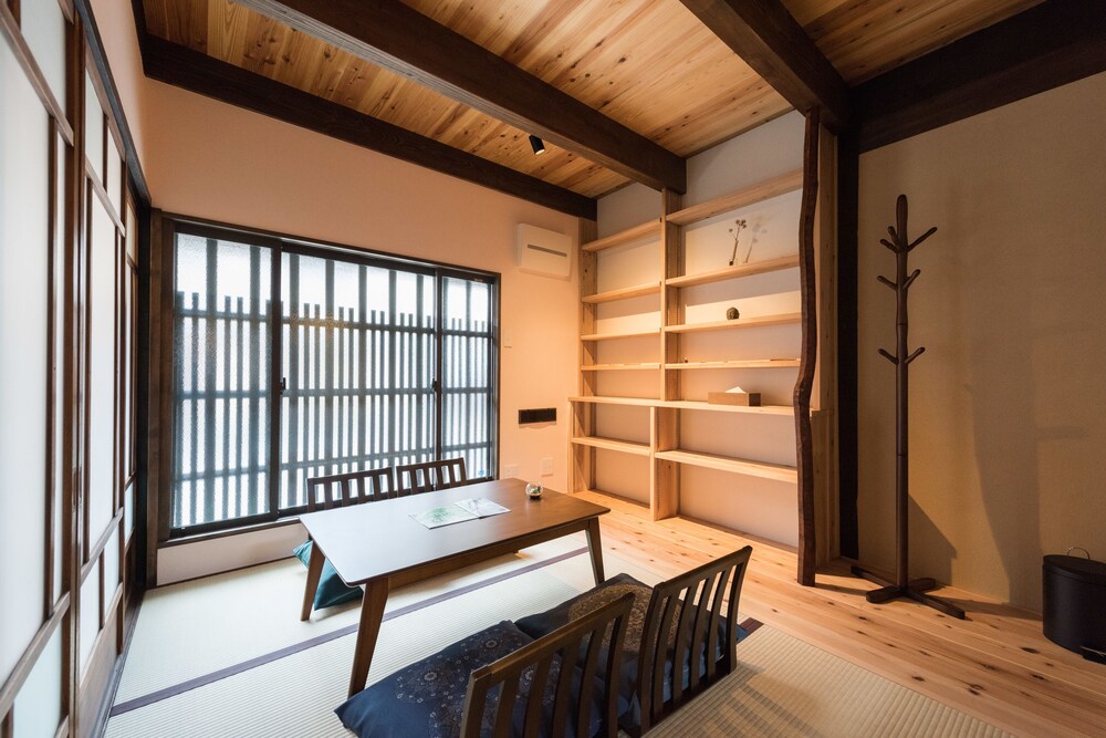 Cymbidium House Kyoto
