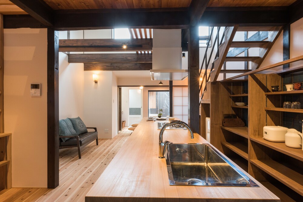 Cymbidium House Kyoto