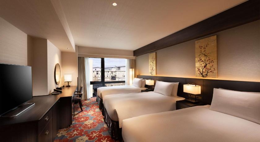 DoubleTree by Hilton Kyoto Station