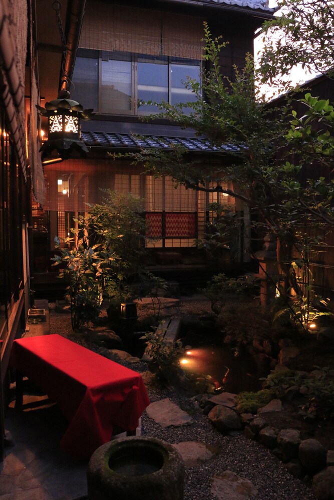 Gion Koh Hostel