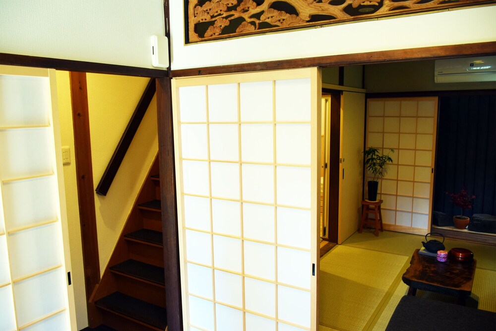 Guesthouse Hanamiya