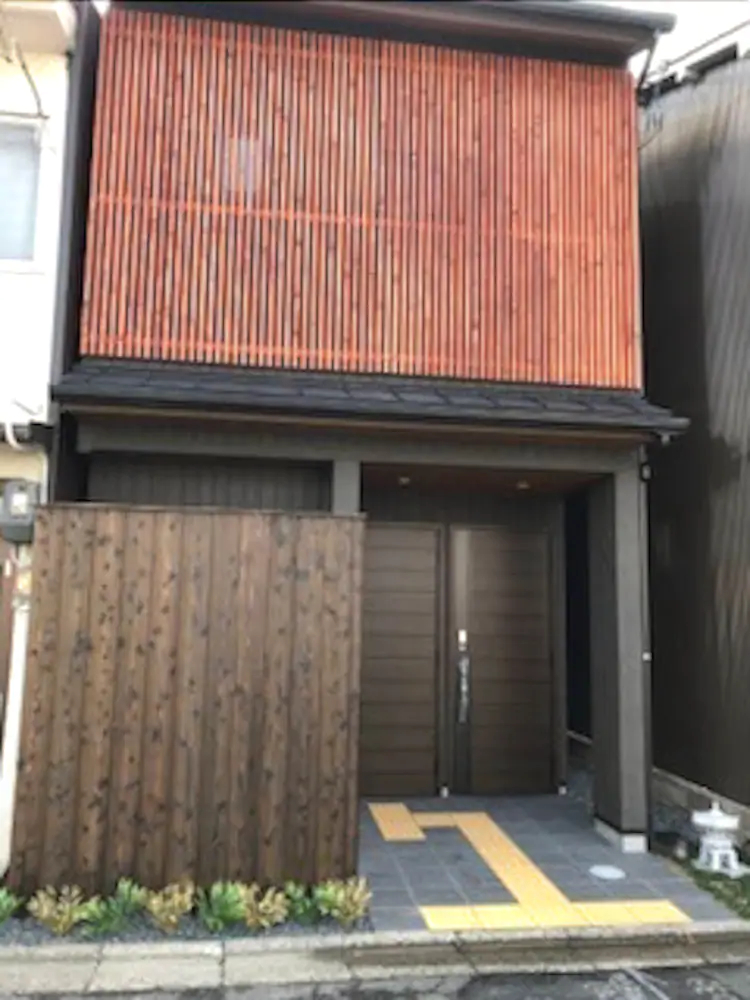 Guesthouse Higasikujyou Yanagi Sitamachi