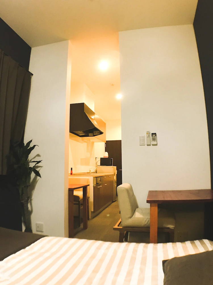 Guest House One More Heart Nishijin 1