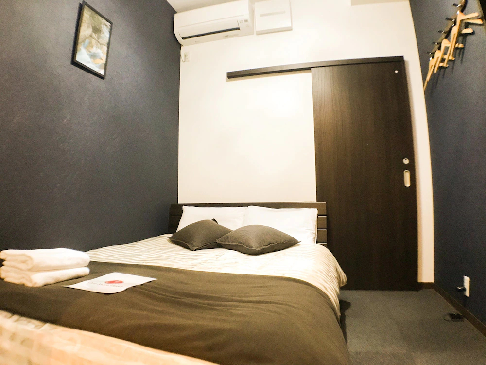 Guest House One More Heart Nishijin 1
