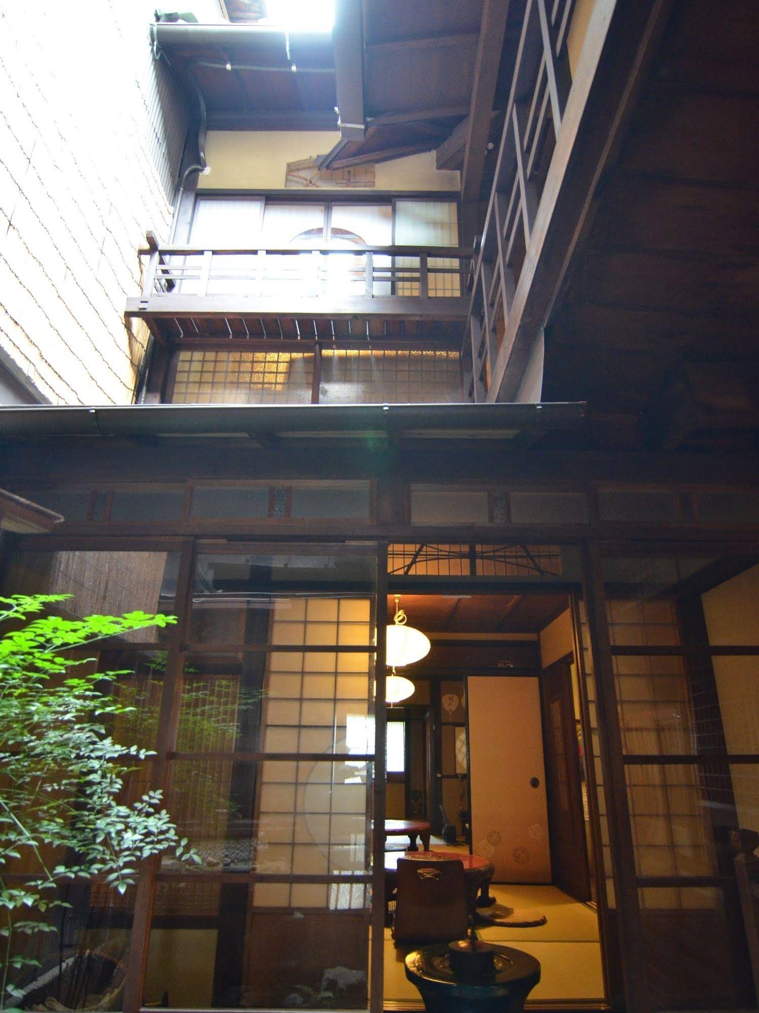 Guest house RAKUZA