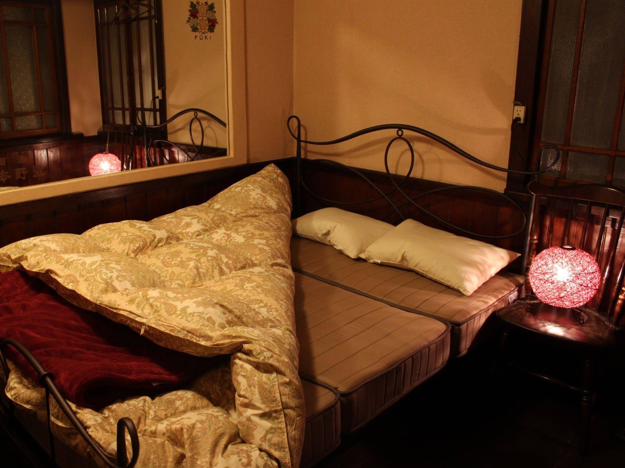 Guest house RAKUZA