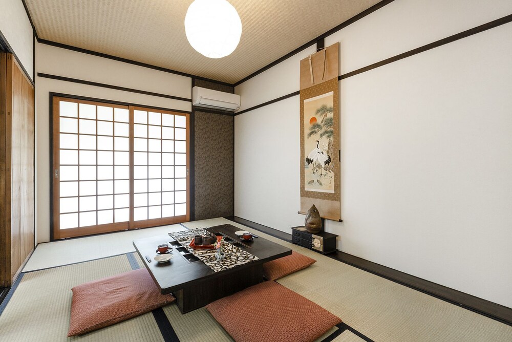 Higashiyama Jin