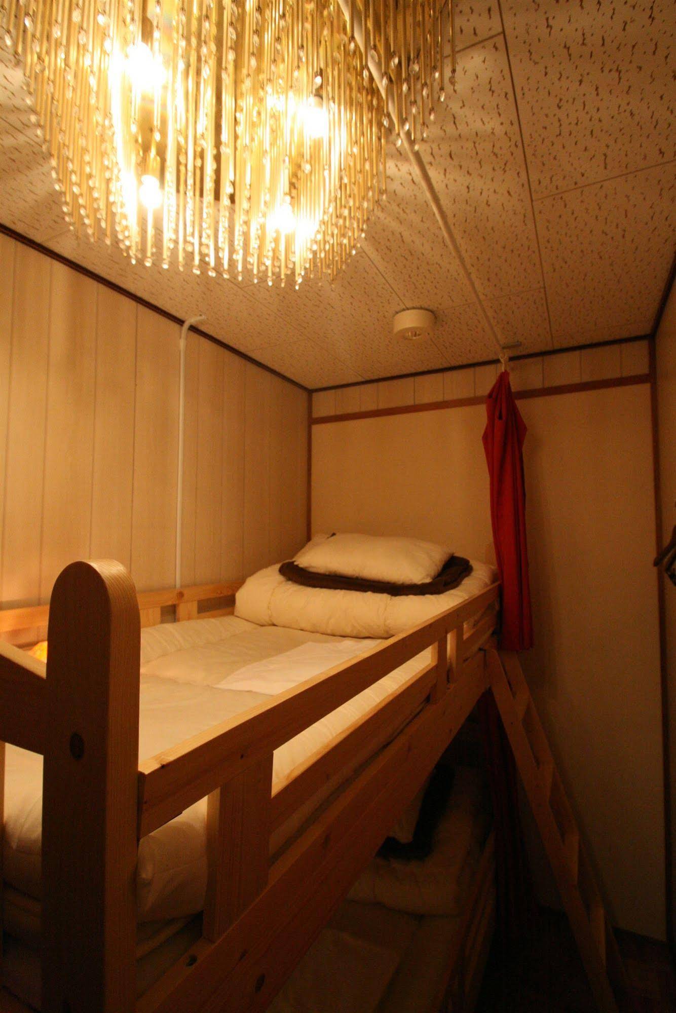 Hostel HARUYA