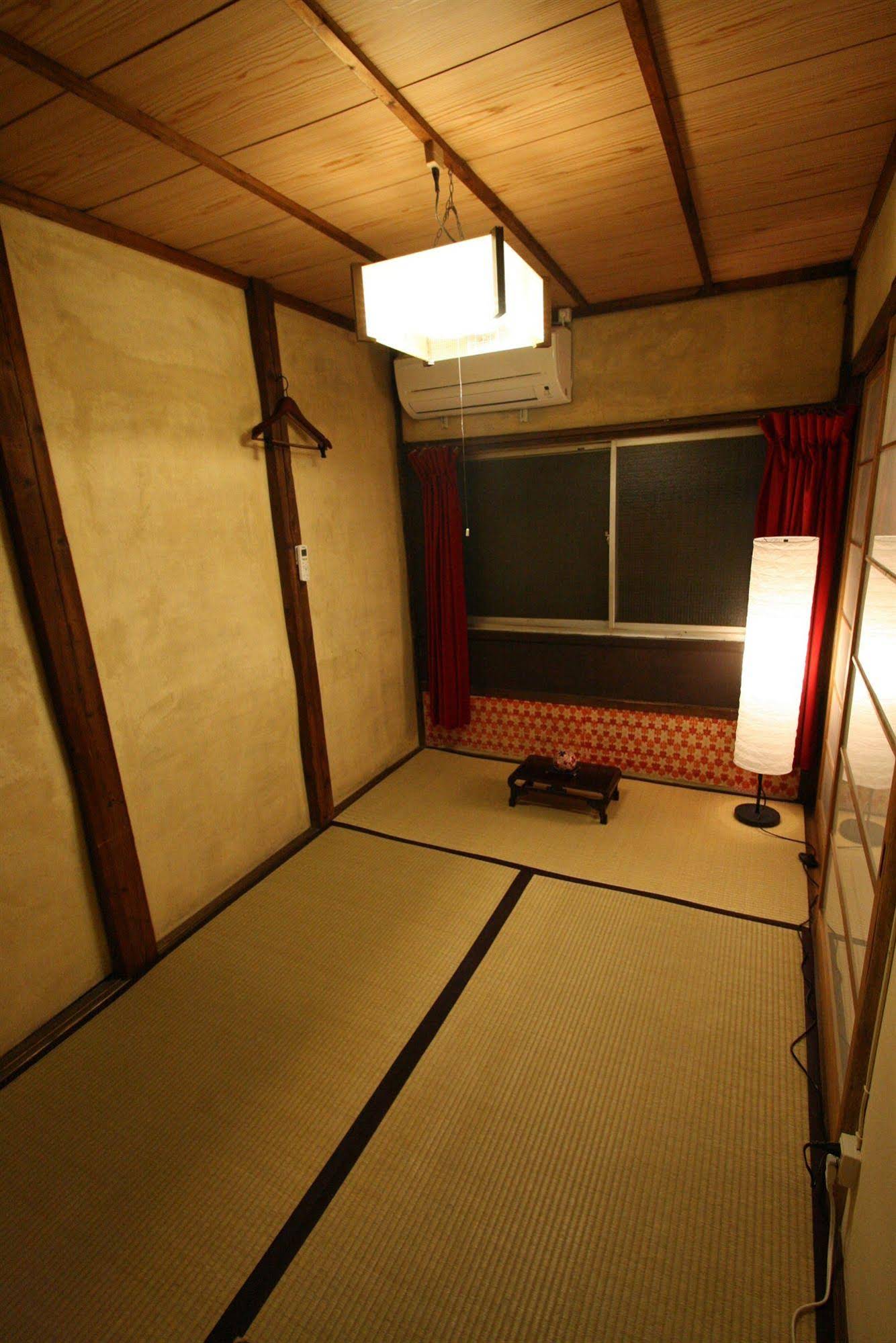 Hostel HARUYA