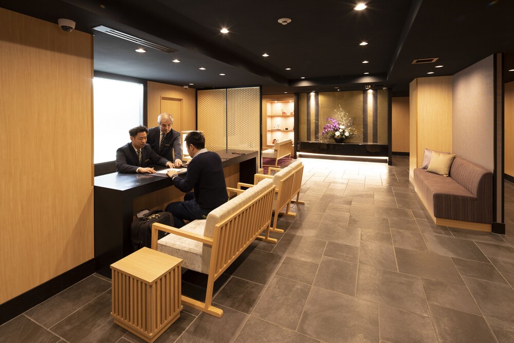 Comfort Inn Kyoto Shijokarasuma