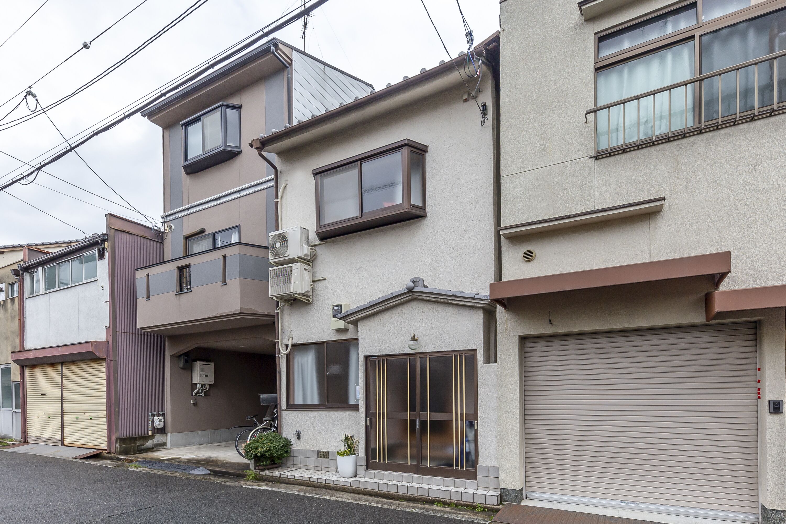 Kizuna House