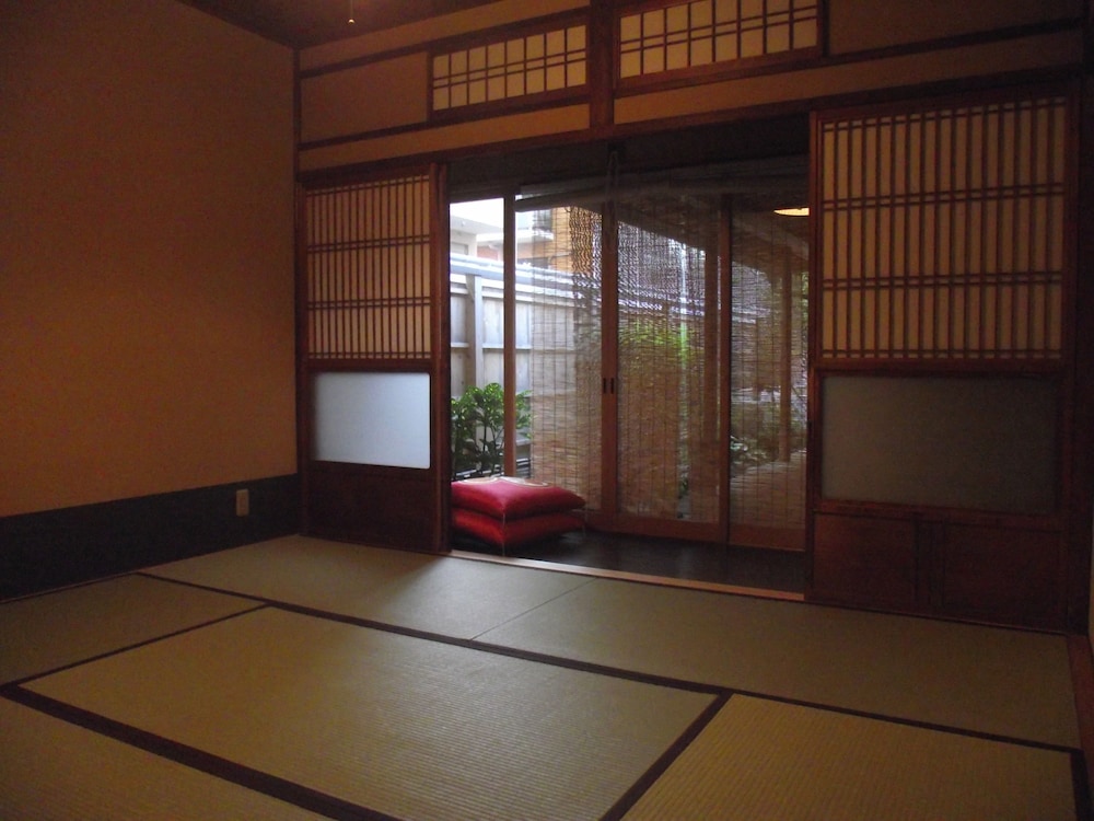 Kyomachiya Guest House Makuya