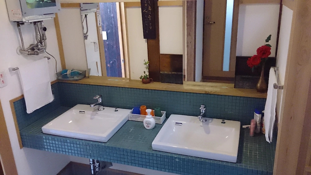 Kyomachiya Guest House Makuya