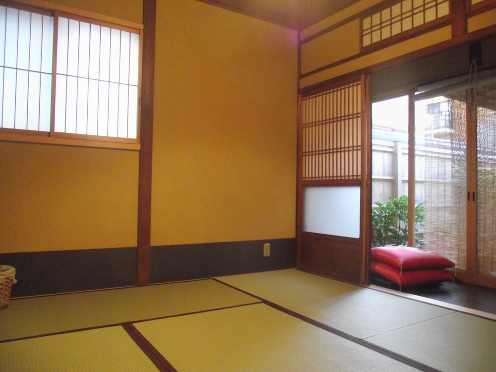 Kyomachiya Guest House Makuya