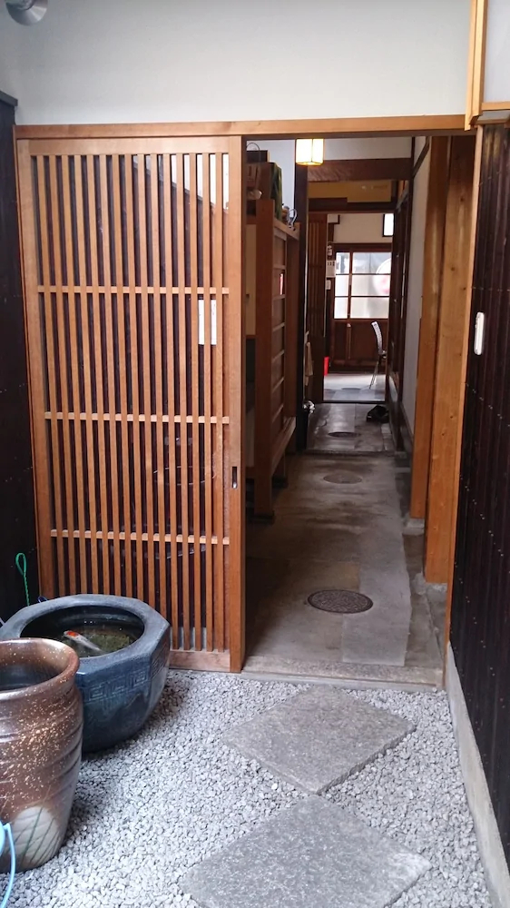 Kyomachiya Guest House Makuya