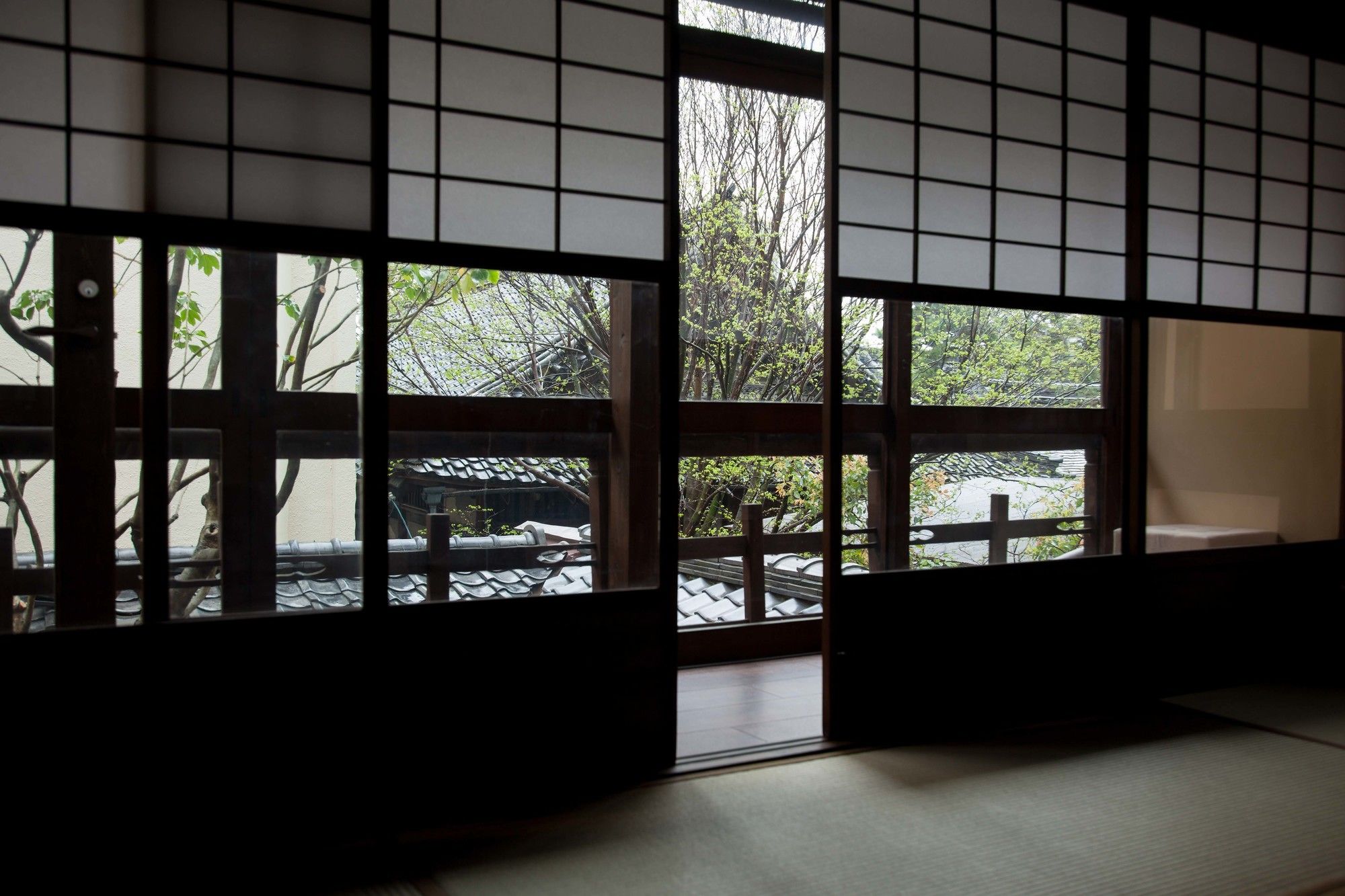 Kyoto Guesthouse Lantern In Gion