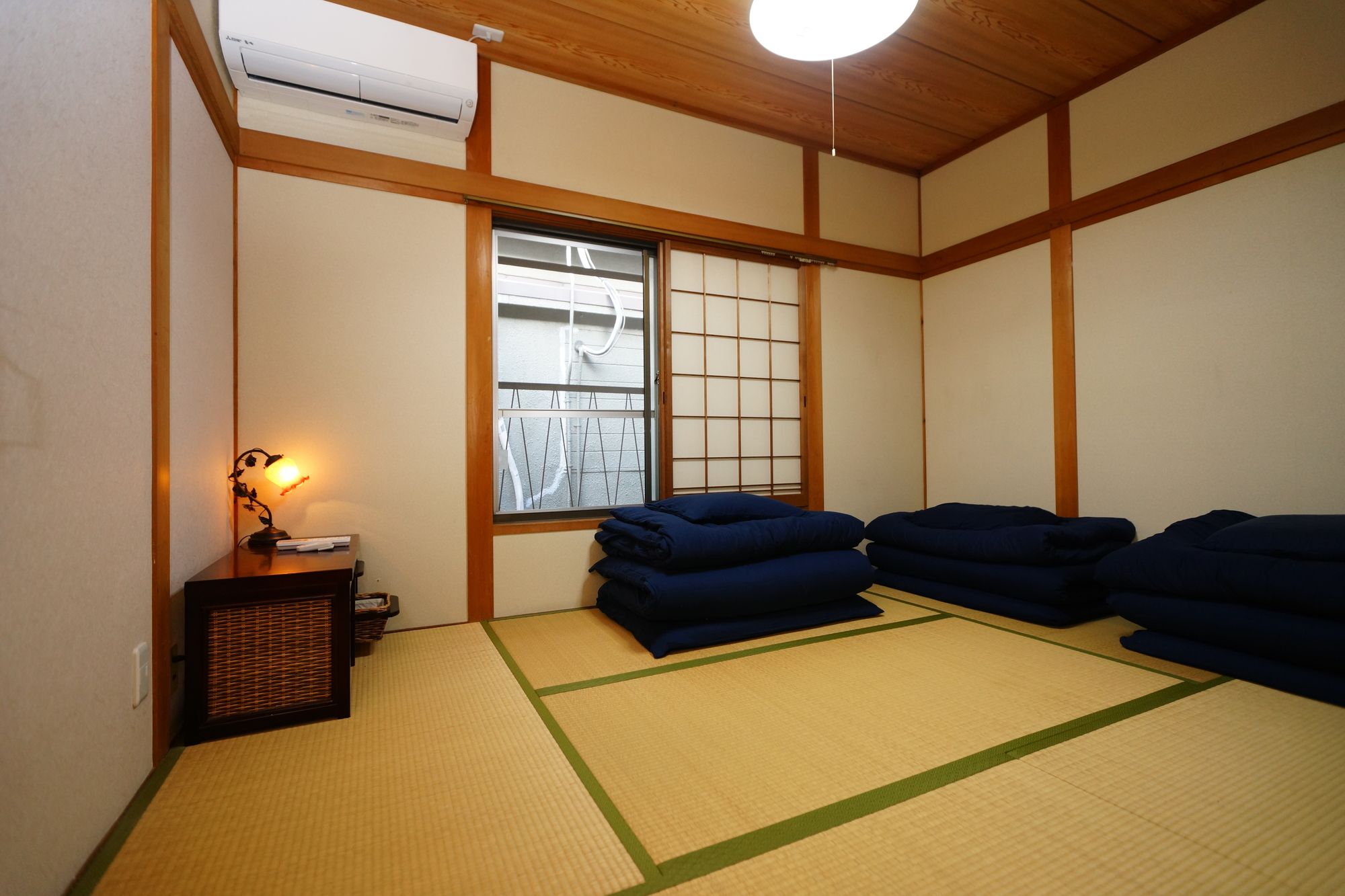 Kyoto Guesthouse Lantern In Gion