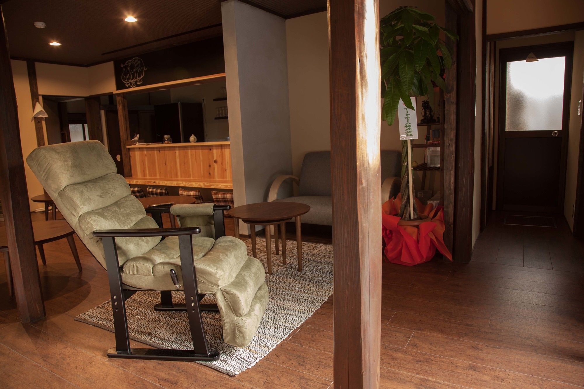 Kyoto Guesthouse Lantern In Gion