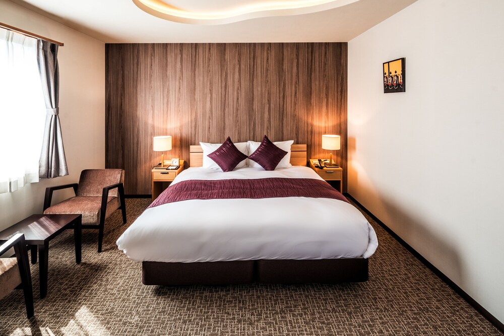 Kyoto Karasuma Oike Hotel Grandereverie