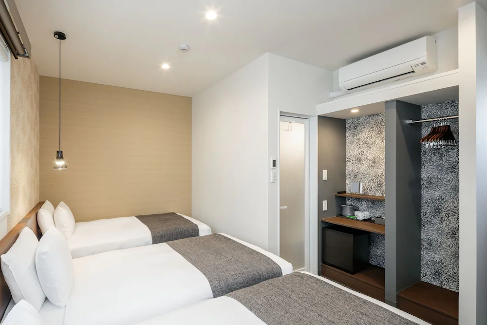M's Hotel Nijojo Oike