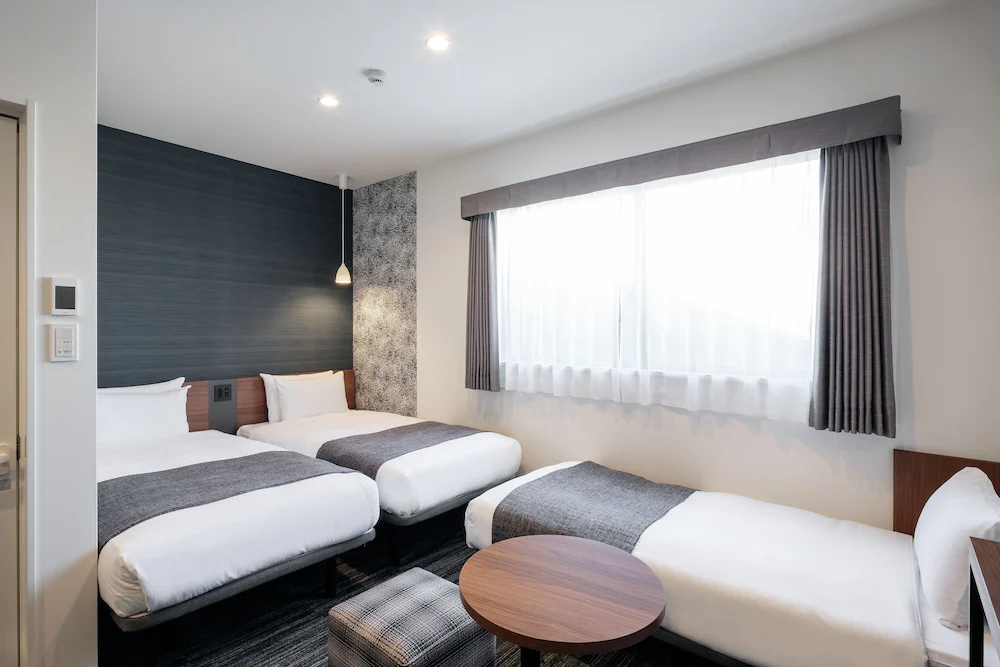 M's Hotel Nijojo Oike