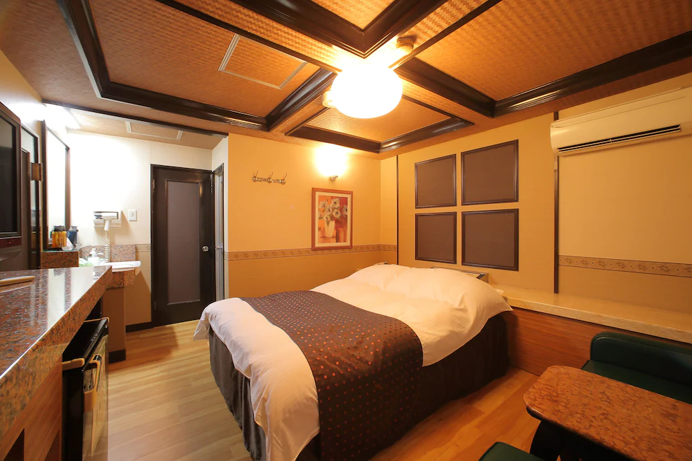 Olive Kyoto Yamashina