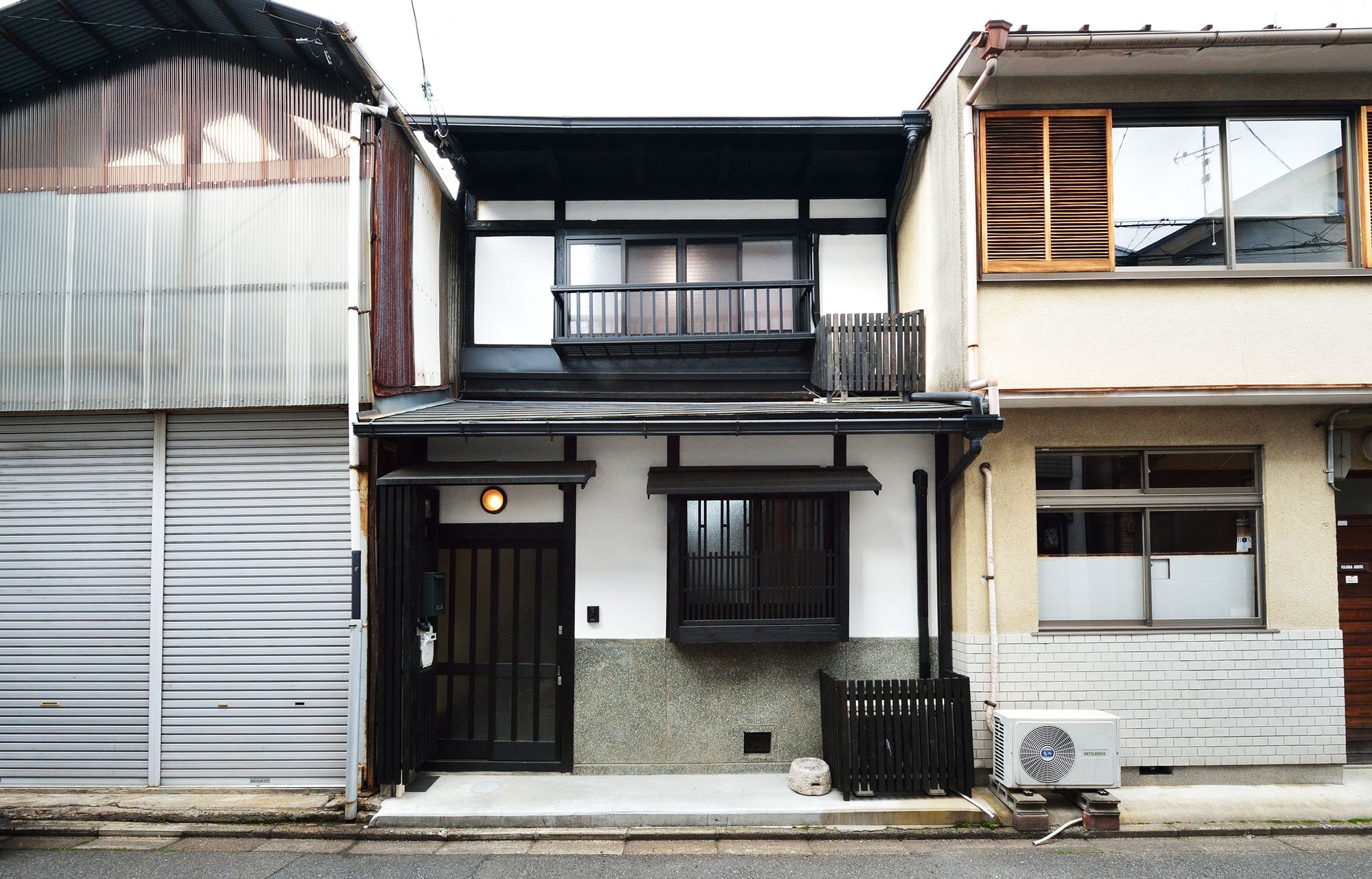 Raku Inn