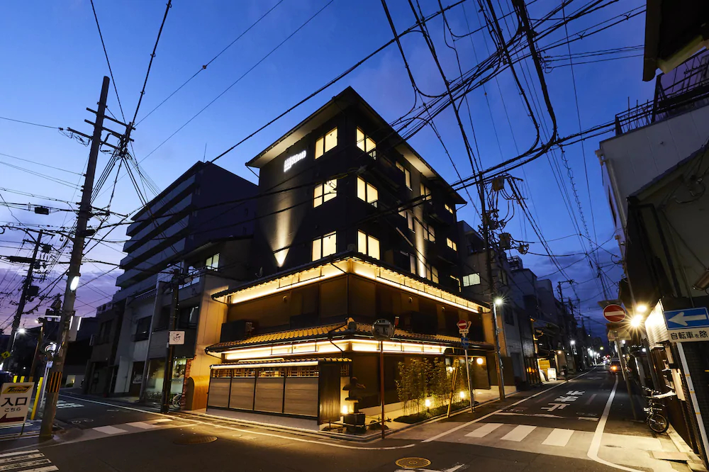 Rinn Shijo Nishinotoin
