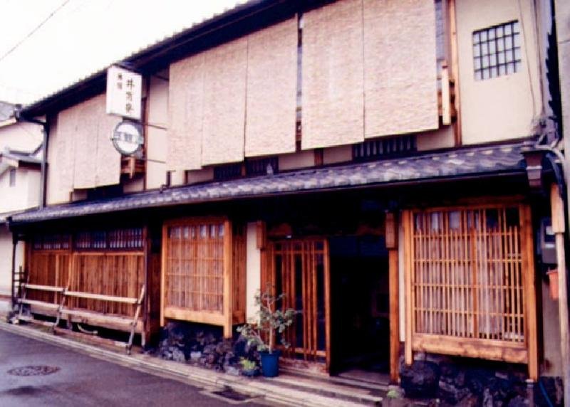 Traditional Kyoto Inn serving Kyoto cuisine IZUYASU