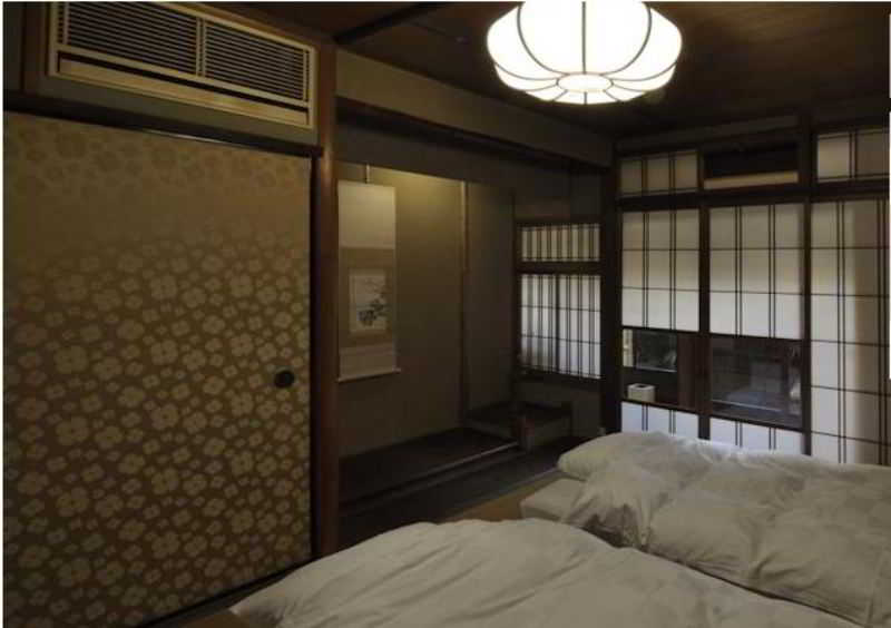Traditional Kyoto Inn serving Kyoto cuisine IZUYASU
