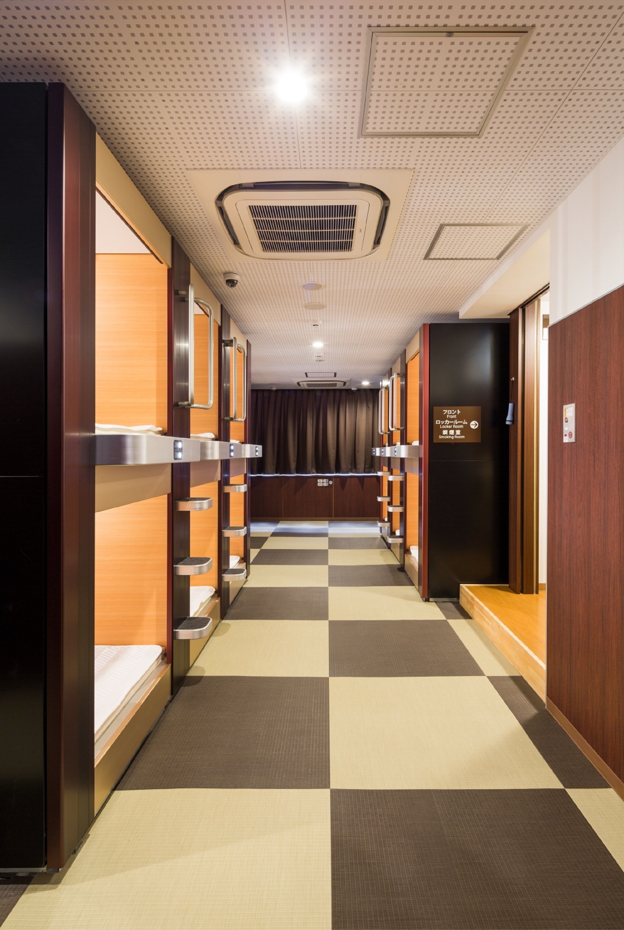 Sauna & Capsule Hotel Rumor Plaza